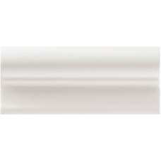 2 1/2X6 SNOW WHITE CHAIR RAIL