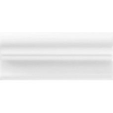 2 1/2X6 WHITE ICE CHAIR RAIL
